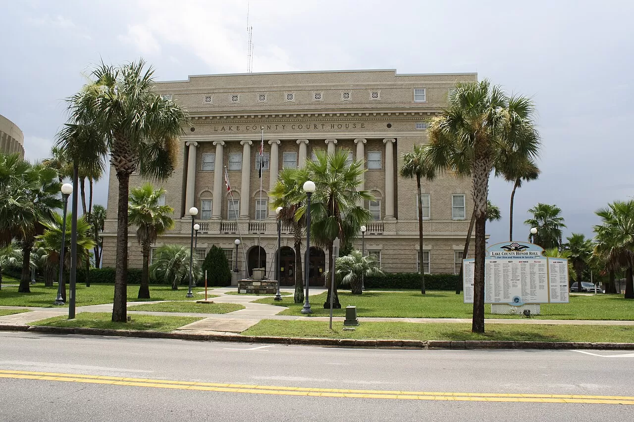 Lake County courthouse in Tavares, Florida